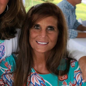 Meet your Posher, Suzanne